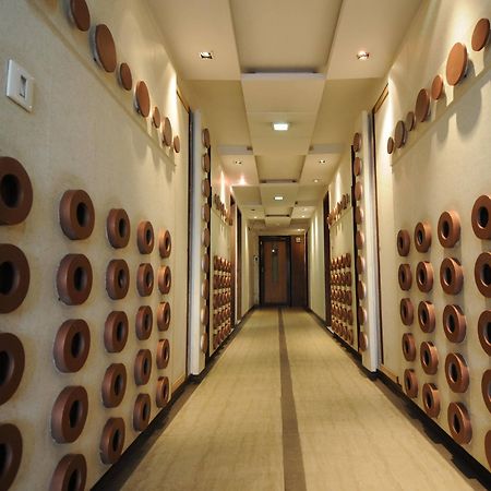 Hotel Neelkanth Paradise Ahmedabad Exterior foto