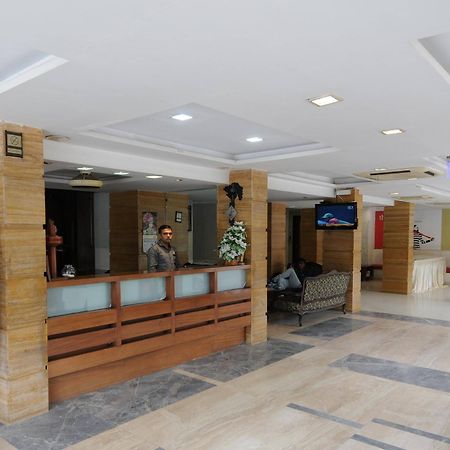 Hotel Neelkanth Paradise Ahmedabad Exterior foto