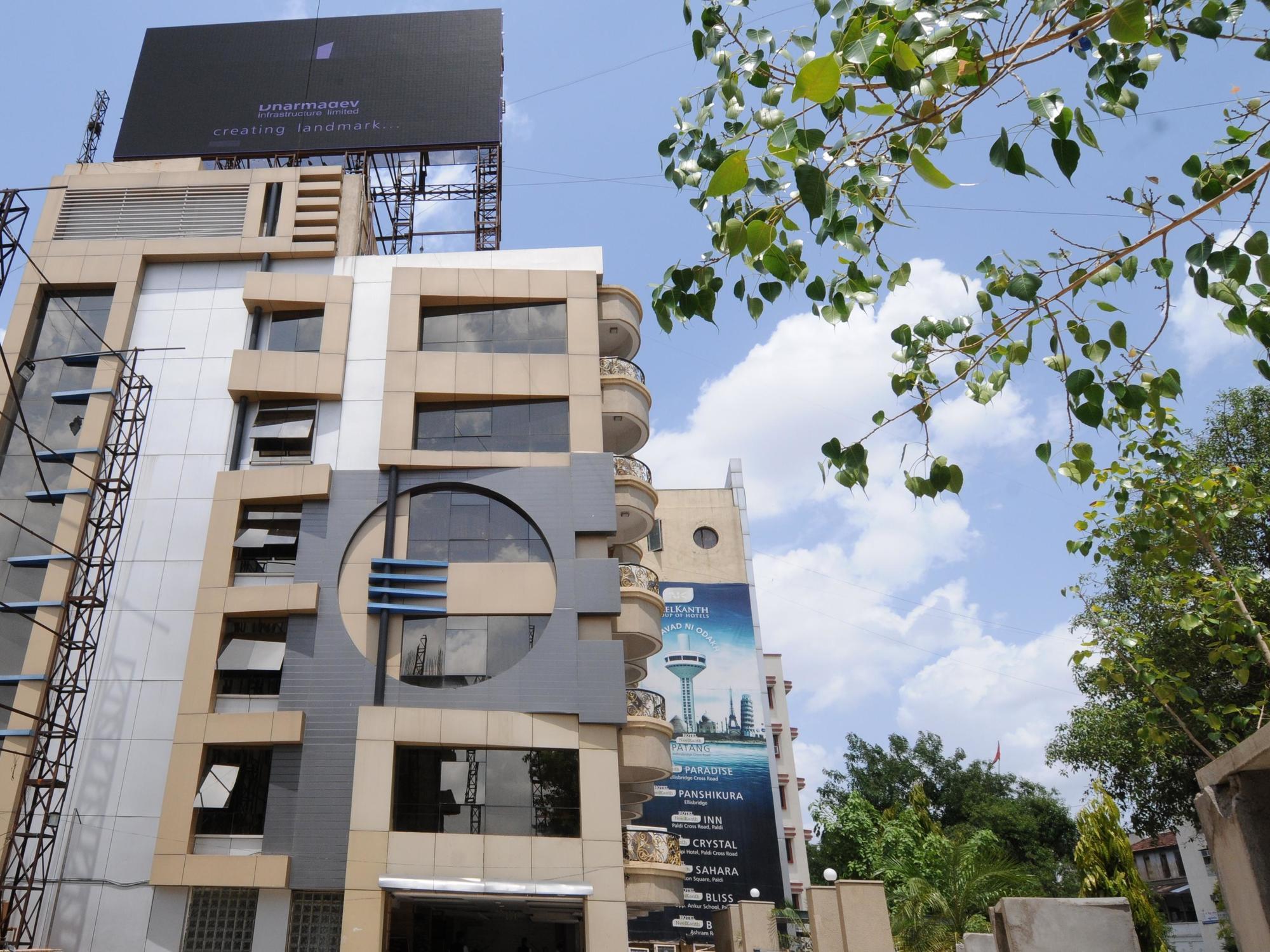 Hotel Neelkanth Paradise Ahmedabad Exterior foto