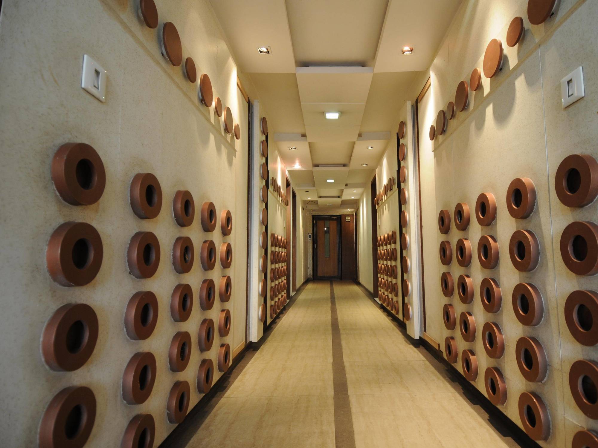 Hotel Neelkanth Paradise Ahmedabad Exterior foto